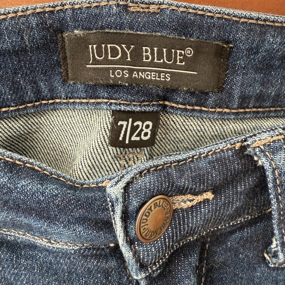 Judy Blue Women's Betsy Hi-Rise Cropped Straight Fit w/ Side‎ Slit Jeans Sz 7/28 - Picture 10 of 10